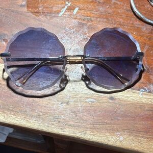 Scalloped Round Sunglasses with Purple Lenses